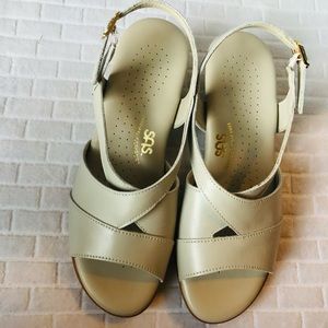 SAS tripad comfort sandals NWOB